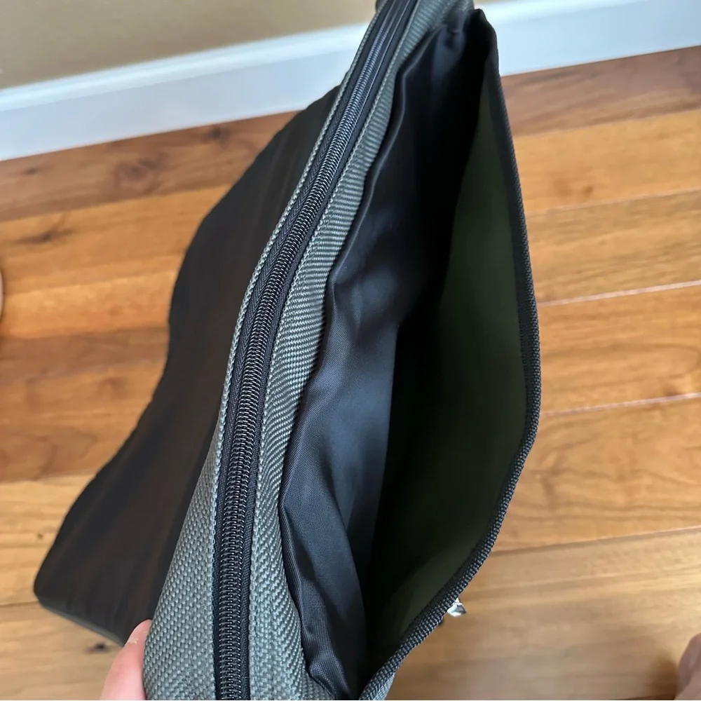 Everest Suede Trimmed Briefcase Laptop Bag Olive Green NWT